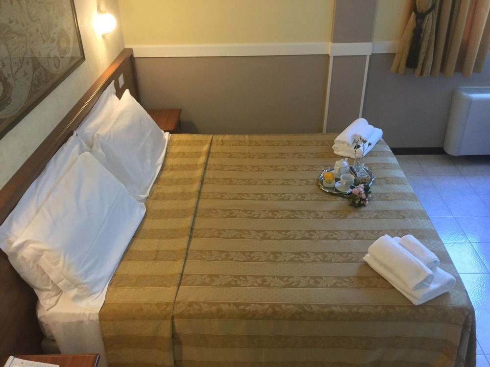 Hotel Marco Polo Self Check-In Bolonia Zewnętrze zdjęcie