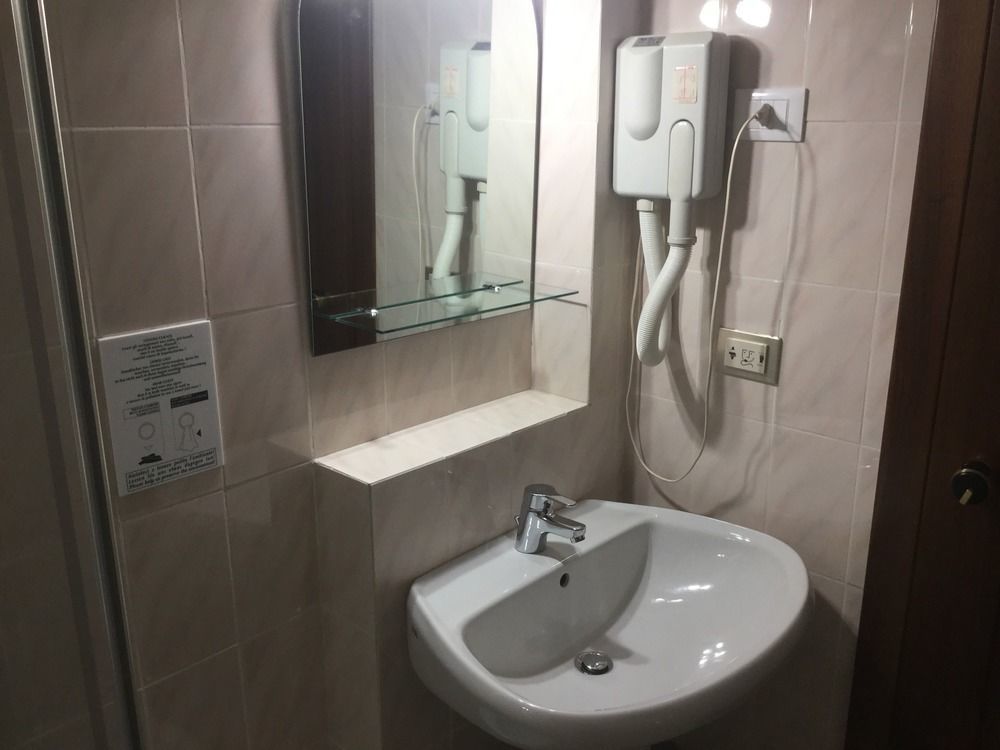 Hotel Marco Polo Self Check-In Bolonia Zewnętrze zdjęcie