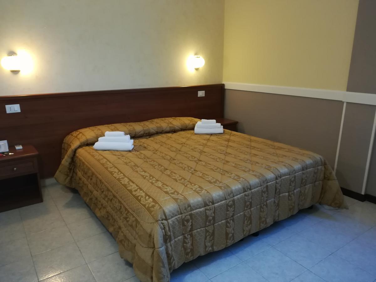 Hotel Marco Polo Self Check-In Bolonia Zewnętrze zdjęcie