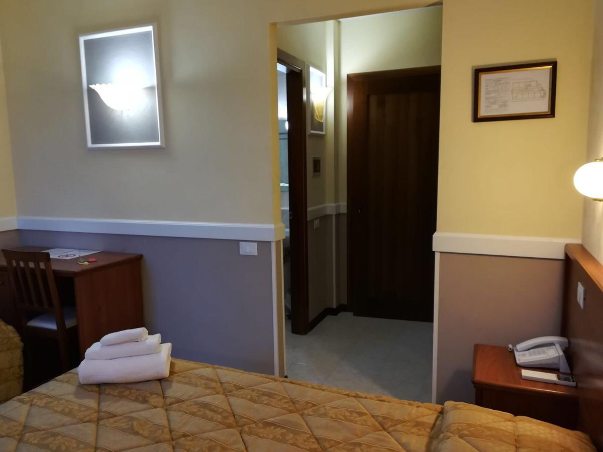 Hotel Marco Polo Self Check-In Bolonia Zewnętrze zdjęcie