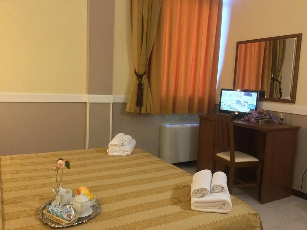 Hotel Marco Polo Self Check-In Bolonia Zewnętrze zdjęcie